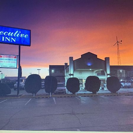 Executive Inn โอเดสซา ภายนอก รูปภาพ